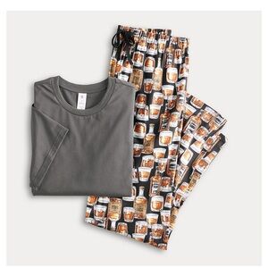 Men’s PJ set with liquor bottles and glassware. BNWT. Size XXL Smoke free